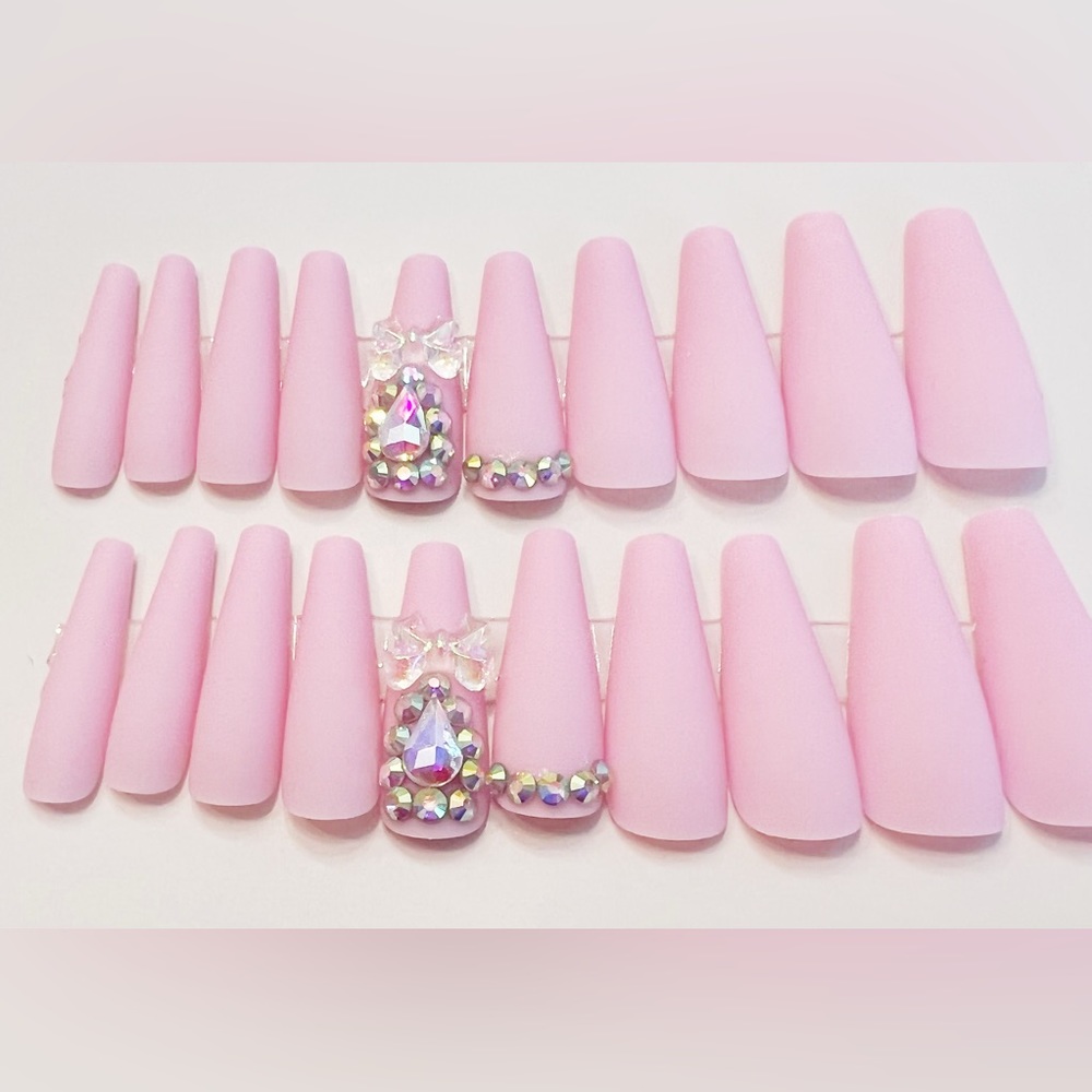 Press On Nails (BLING IT ON)